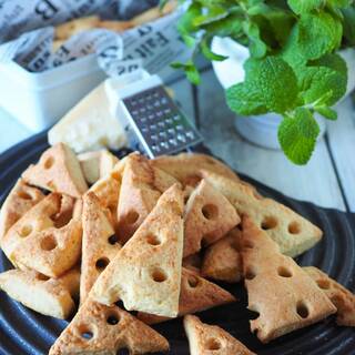 余った「粉チーズ」の消費に！コクウマ料理＆簡単お菓子レシピ19選