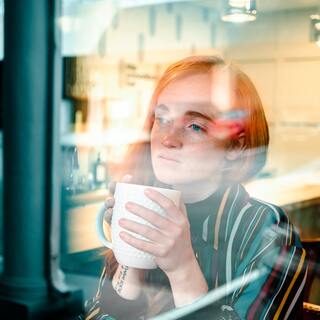 待ってるのに連絡がこない…そんな時のイライラしない上手な「待ち方」とは