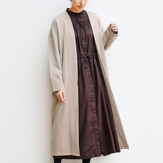 簡単・おしゃれな冬の鉄板コーデ！「ワンピース×ロングコート」の着こなし集