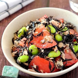 便秘の原因は≪食べ過ぎ・飲み過ぎ・運動不足？≫腸の不調を解消する3つのヒント