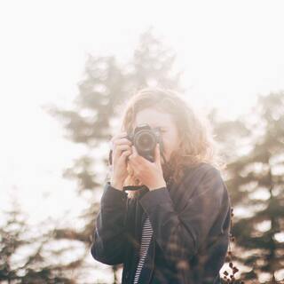 時代を切り開く姿に憧れて。女性アーティスト5人の生き方