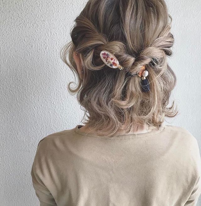 簡単なのに編み込み風 ねじってくるくる ロープ編み のヘアアレンジ術 キナリノ