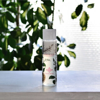 時間帯によってお肌の状態も変わる。朝と夜のスキンケア