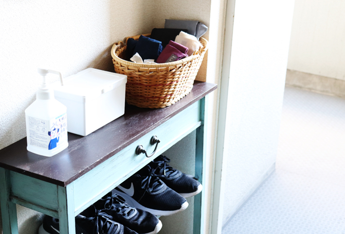 玄関が整うと気持ちも整う おしゃれで実用的な 玄関 収納とインテリア キナリノ