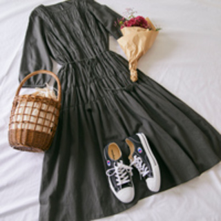 大人のおしゃれは足元にあり。最旬スニーカースタイル6選