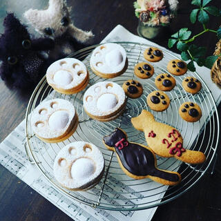 食べるのがもったいない！"ネコ"モチーフの可愛すぎるスイーツレシピ