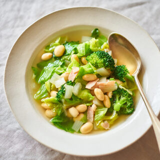 旬をたっぷりいただく。色とりどりの「春野菜」で作るスープ・レシピ