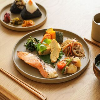 大皿料理やワンプレートごはんに【26cmの器】が便利です