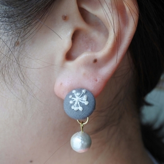 ギフトにも最適！耳元を彩る「刺繍ピアス」の作り方