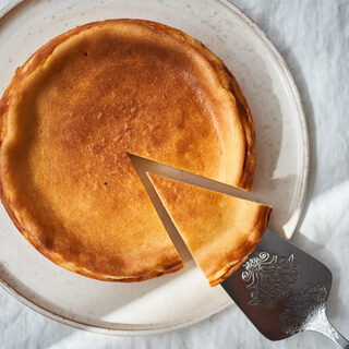 ひと口食べれば幸せ気分♪おやつに食べたい「チーズケーキ」のレシピ