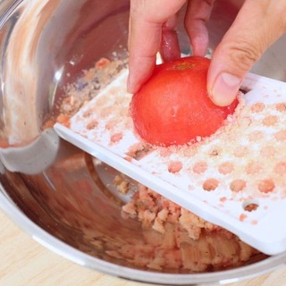 冷凍庫に眠るトマトや玉ねぎを使い切り！『冷凍野菜』活用レシピ集