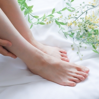 疲れた足を『マッサージ機』で癒そう。女性におすすめフットマッサージャー7選