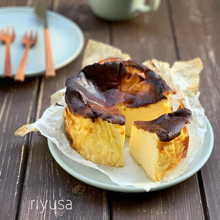 抹茶にチョコ、ラムレーズン♪【バスクチーズケーキ】のアレンジレシピ