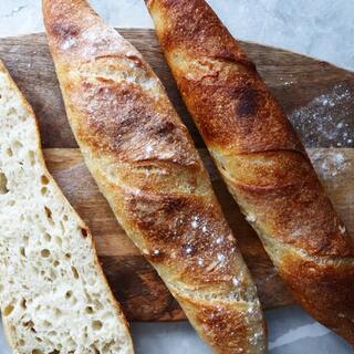 シンプルなのに、味わい深い。フランスパンの種類＆基本レシピ