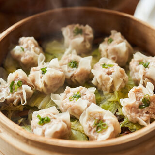 ふんわりジューシー！「焼売(シュウマイ)」レシピと余った皮の活用アイデア