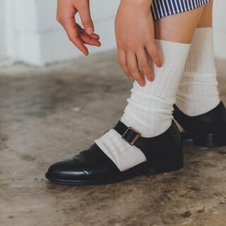 マイ定番にしたくなる「上質ソックス」で楽しむ足元コーデ