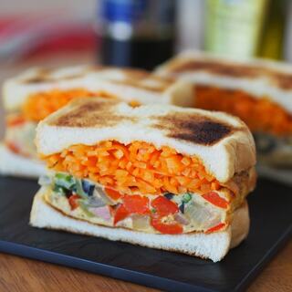 組み合わせは無限大！いろいろな具材で楽しむ「サンドイッチ」レシピ