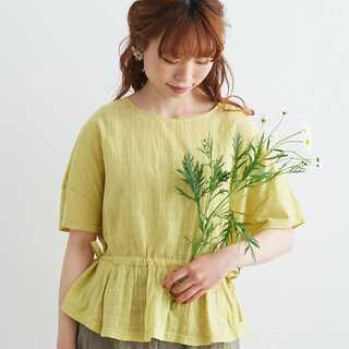 主役にも差し色にも！イエローで作る大人の初夏コーデ