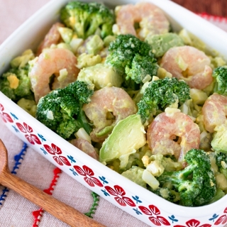 間違いなくおいしい！【エビ × アボカド】の簡単おすすめ絶品レシピ