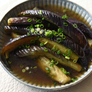 翌日はもっとおいしい!作り置きの定番「煮びたし」レシピ