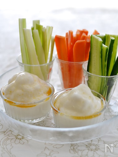 野菜につけてポリポリ おしゃれでおいしい ディップ のレシピ キナリノ