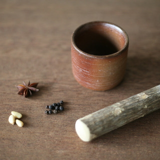 いつもの料理が本格的に！【スパイスミル】で挽きたてを楽しもう