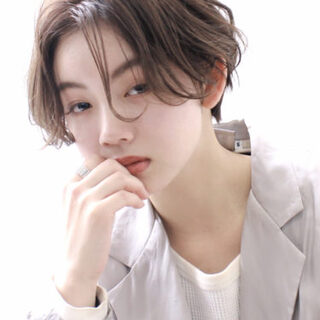 「強め・弱め」どっちが好み？くるんとかわいいパーマヘアカタログ