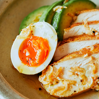 脱マンネリ！簡単・ごちそう『味玉レシピ』＆失敗知らずな半熟卵の作り方【キナリノレシピ帖】