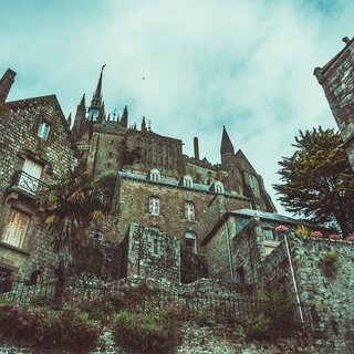 密やかな美しさに惹かれて。吸い込まれるような「ホラー映画」の世界