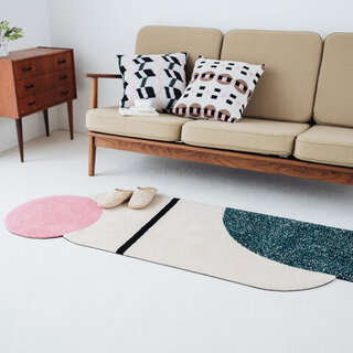 お部屋を秋冬テイストにチェンジ。「クッションカバー＆ラグ」で手軽に模様替え