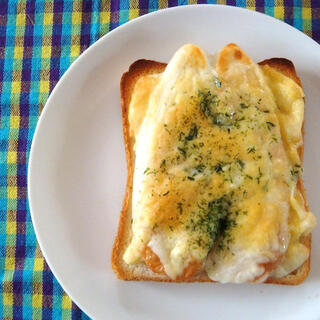 ピザトーストだけじゃない！"チーズ"を使った「アレンジトースト」レシピ 