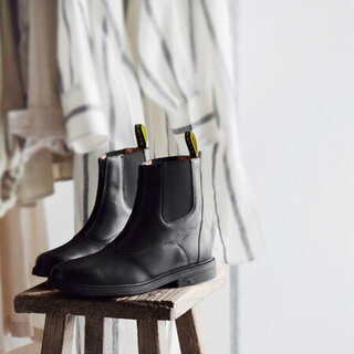 冬のおしゃれに欠かせない。素敵な大人の「ブーツ」コーデ集