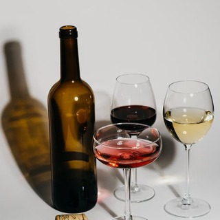 新たな味に出合えるかも？「残ったお酒」の活用法＆おすすめレシピ