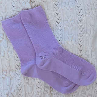 足元の新定番。ニュアンスカラーの靴下