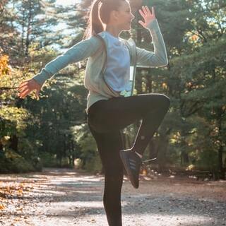 冬こそ「代謝アップ」のチャンス！お正月太り予防・改善に役立つ習慣&ヨガポーズ