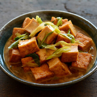 定番おかずから汁物まで。お手頃&食べごたえ抜群の「厚揚げ」レシピ