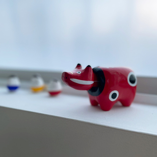 会えない日が続いても。
故郷に思いを馳せる守り神