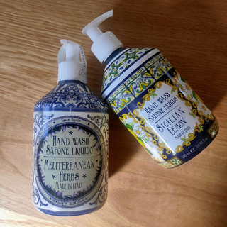 置くだけでサマになる、ハンドソープ
