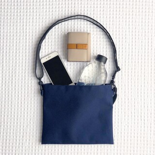 買ってよかった！便利すぎる無印良品のサコッシュ