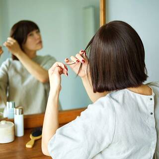 肌も髪も、変わるものだから。年齢に合ったヘアケアの始め方