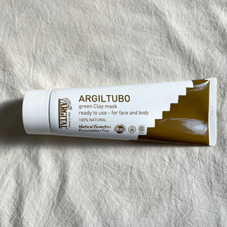 ずっしり泥で、気になる毛穴とおさらば！