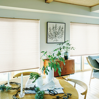 住んでいて心地のいい家に。我が家に似合う窓辺インテリア集