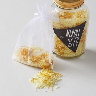 おしゃれな入浴剤＆バスソルト15選【1000円以内のプチギフトも】