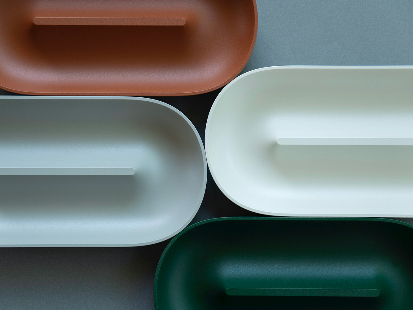 モノの居場所を作りたくなる。美しい収納用品の話 ―HOEK 大井智史さん | キナリノ