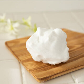 モコモコ泡で優しくケア。泡たっぷり洗顔の正しいやり方＆おすすめの洗顔料