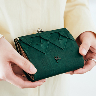 自分のご褒美やギフトに。2024年を素敵に迎えるお財布カタログ