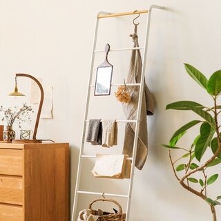 ディスプレイ収納に便利な「インテリアラダー」おしゃれな使い方＆おすすめ