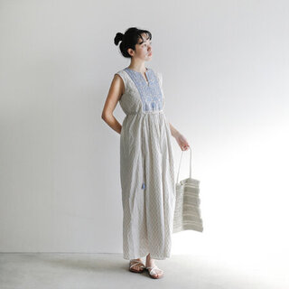 『ロングワンピース』なら一枚で決まる！今夏流行のコーデ集