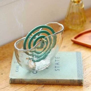 夏の風物詩【蚊取り線香入れ】おしゃれなデザインやアウトドア向けも！