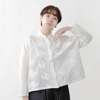 繊細で上品な「レースブラウス」ナチュラルからフォーマルまでおすすめ